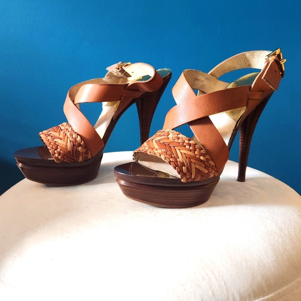Michael Kors Tan Stilettos Size 8.5
